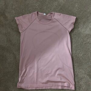 Lululemon Swiftly Tech Short Sleeve 2.0